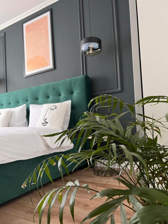 Caris Home Hunedoara Ngoại thất bức ảnh
