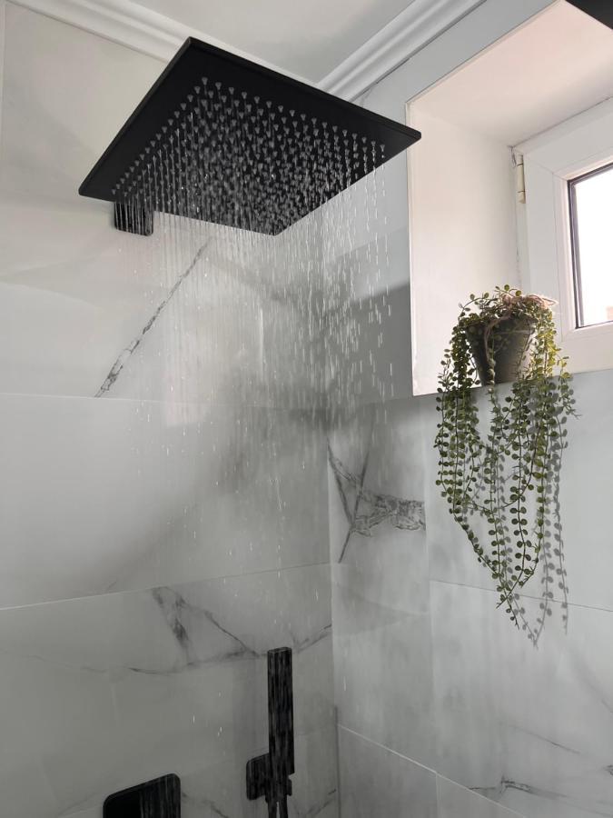 Caris Home Hunedoara Ngoại thất bức ảnh