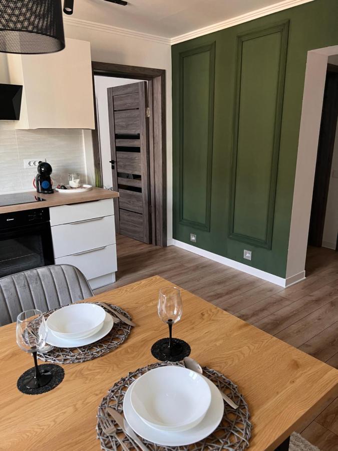 Caris Home Hunedoara Ngoại thất bức ảnh
