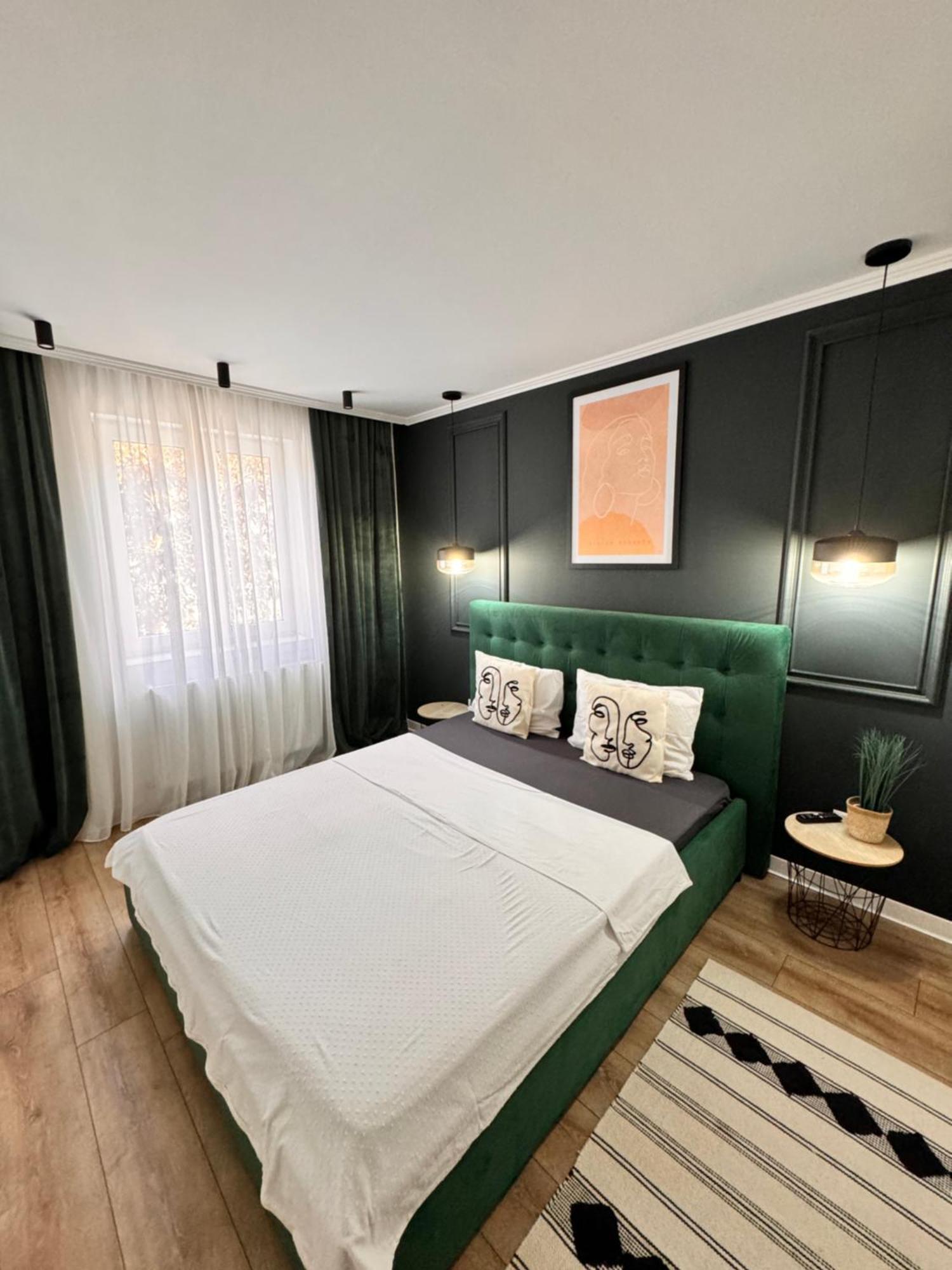Caris Home Hunedoara Ngoại thất bức ảnh